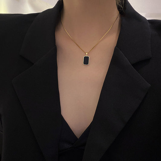 Fashion Small Black Brand Titanium Steel Necklace Women&#039;s All-match Light Luxury High-end Sense European And American Niche Design Sense 18K Gold Not Fading
