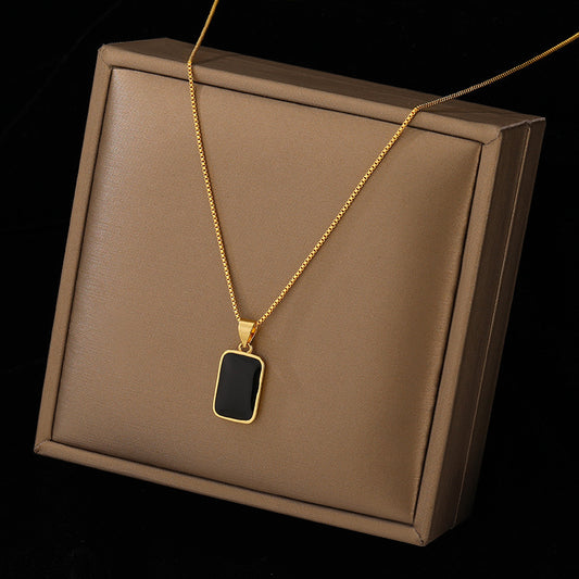 Fashion Small Black Brand Titanium Steel Necklace Women&#039;s All-match Light Luxury High-end Sense European And American Niche Design Sense 18K Gold Not Fading